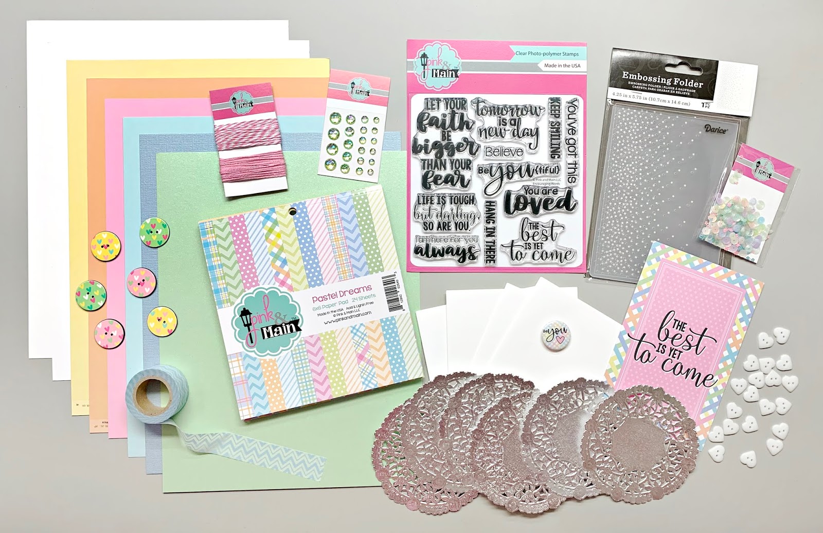 Pink & Main October Crafty Courtyard kit – 17 Cards 1 kit