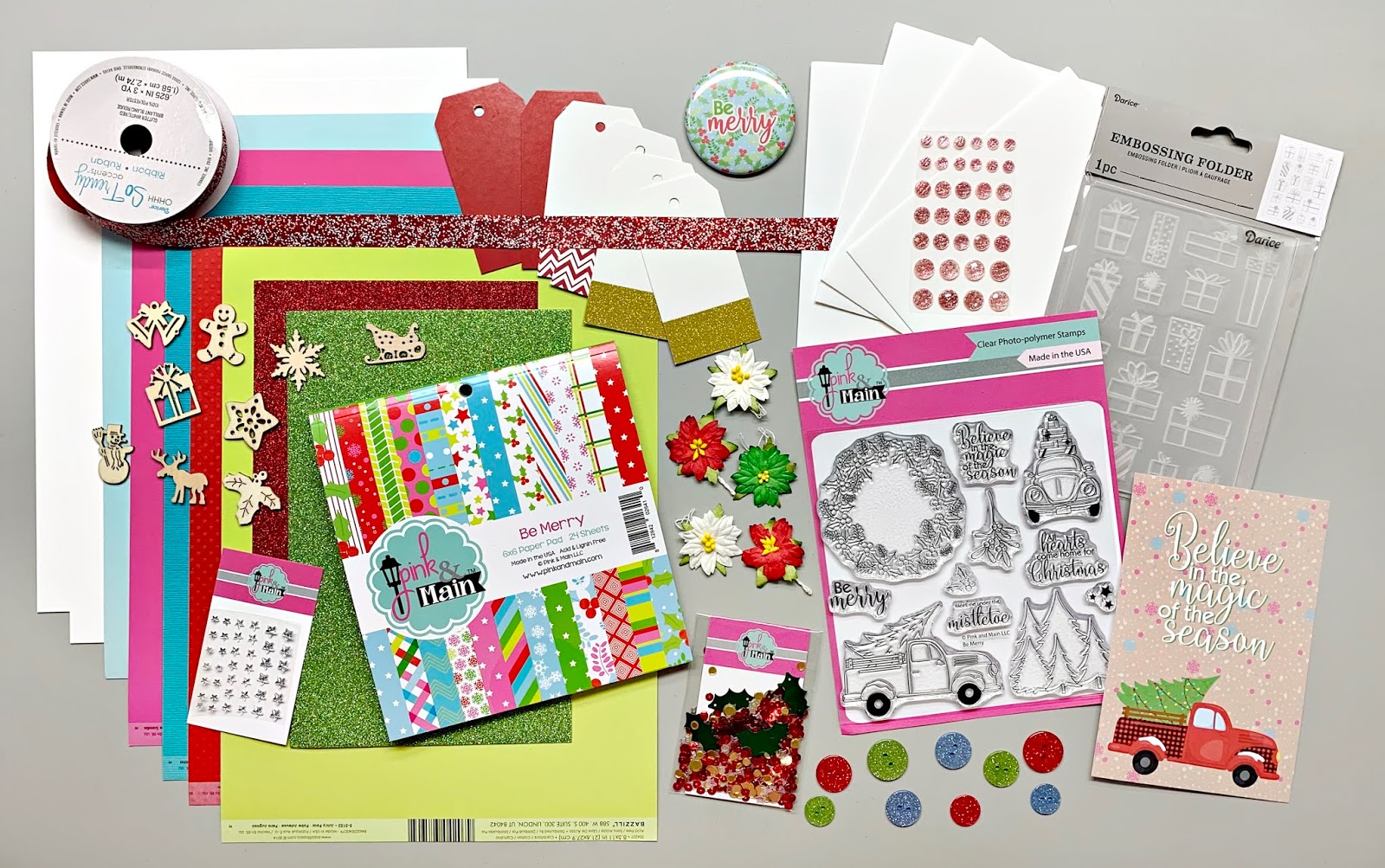 Pink & Main’s Limited Edition Christmas Box – 16 cards 1 kit